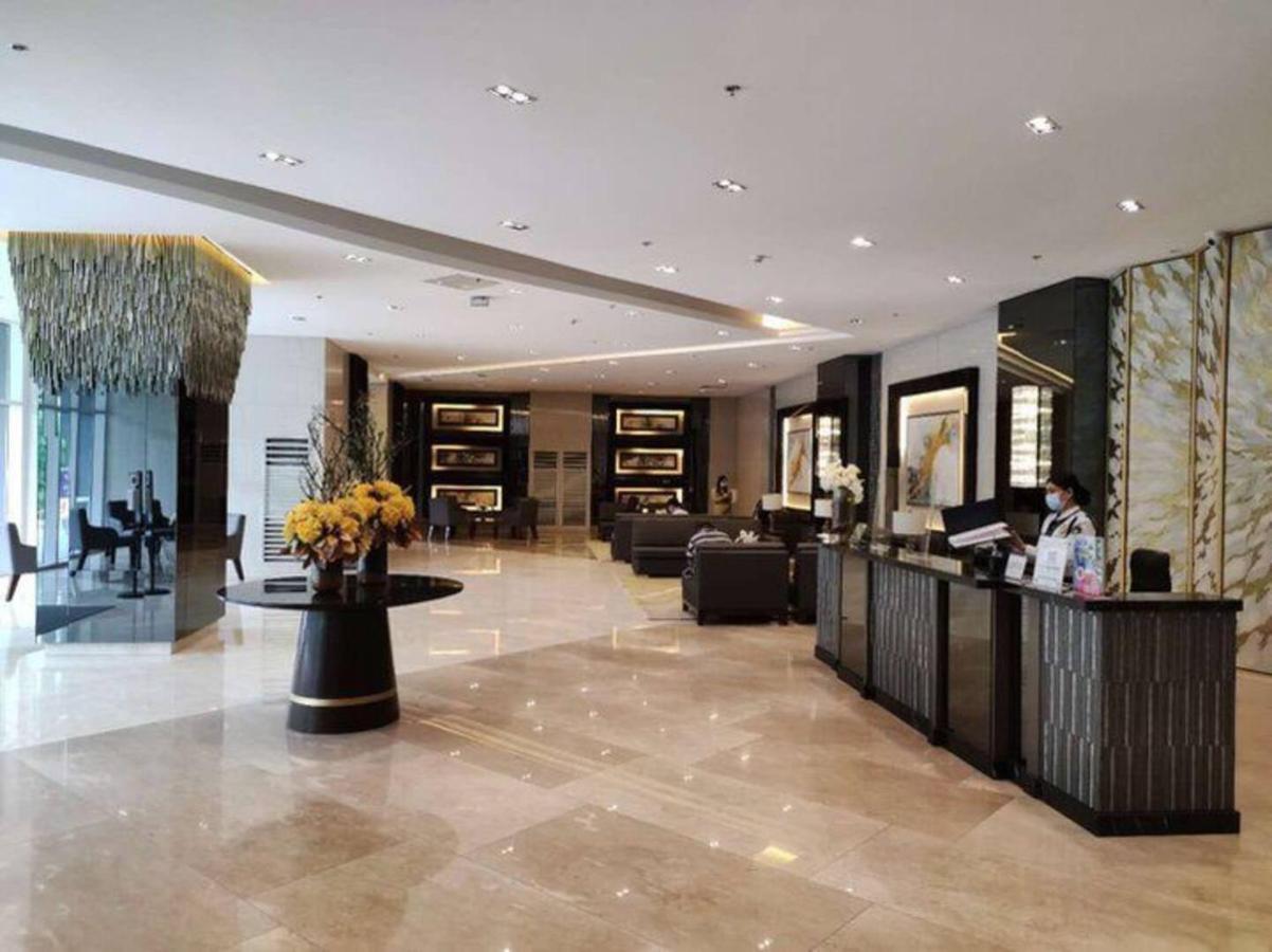 Penthouse Studio At Fame Residence 41St Floor, Shangrila-Megamall Манила Экстерьер фото