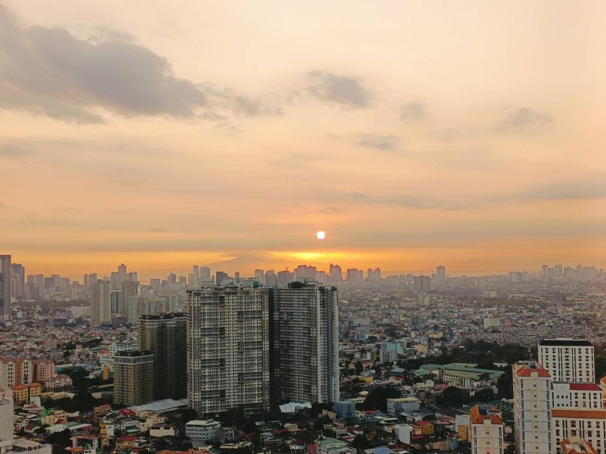 Penthouse Studio At Fame Residence 41St Floor, Shangrila-Megamall Манила Экстерьер фото