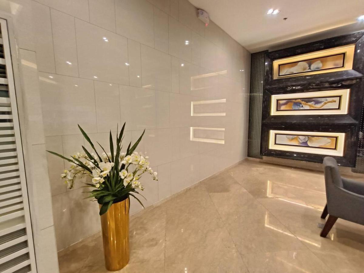 Penthouse Studio At Fame Residence 41St Floor, Shangrila-Megamall Манила Экстерьер фото